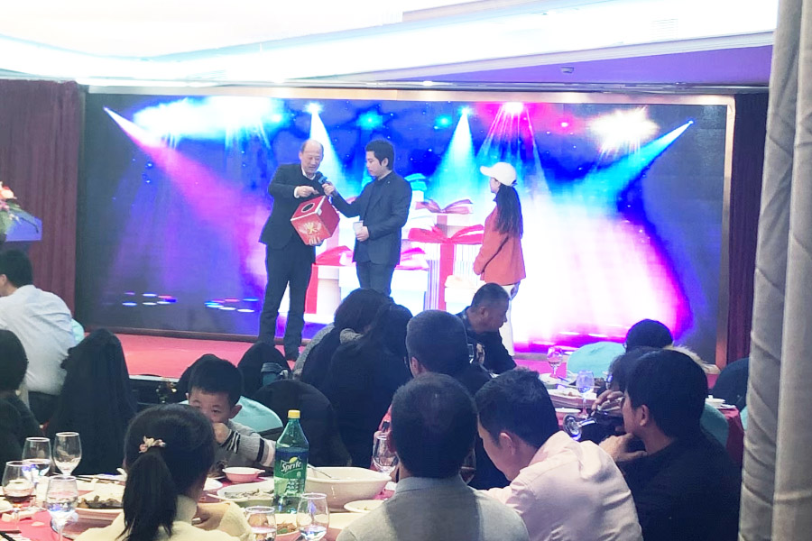 贏戰(zhàn)豬年、共創(chuàng)輝煌--山美股份隆重舉行2018年度表彰大會暨2019迎新年會