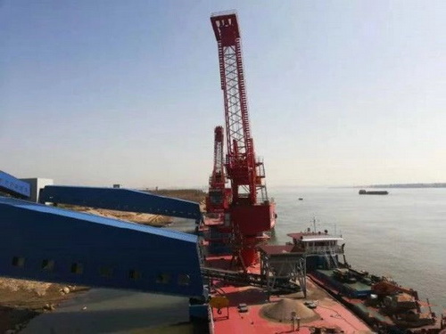 湖北一永久性砂石集并中心建成，總投資約2.5億元，年設(shè)計(jì)吞吐量360萬噸